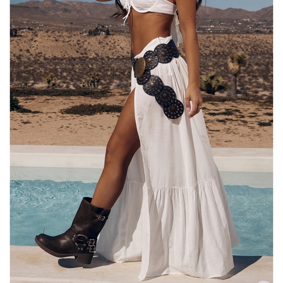 White Fox Infatuated Maxi Skirt White - Picture 2 of 4